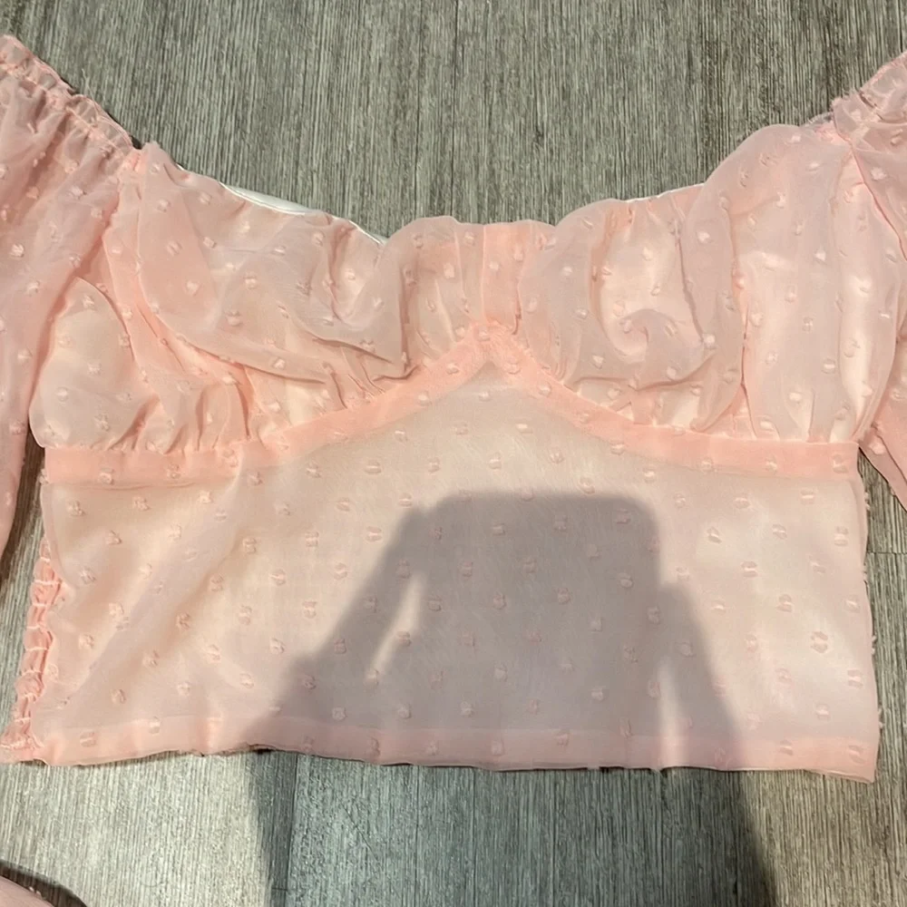 Sweet Heart Neck Blouse - Picture 6 of 6